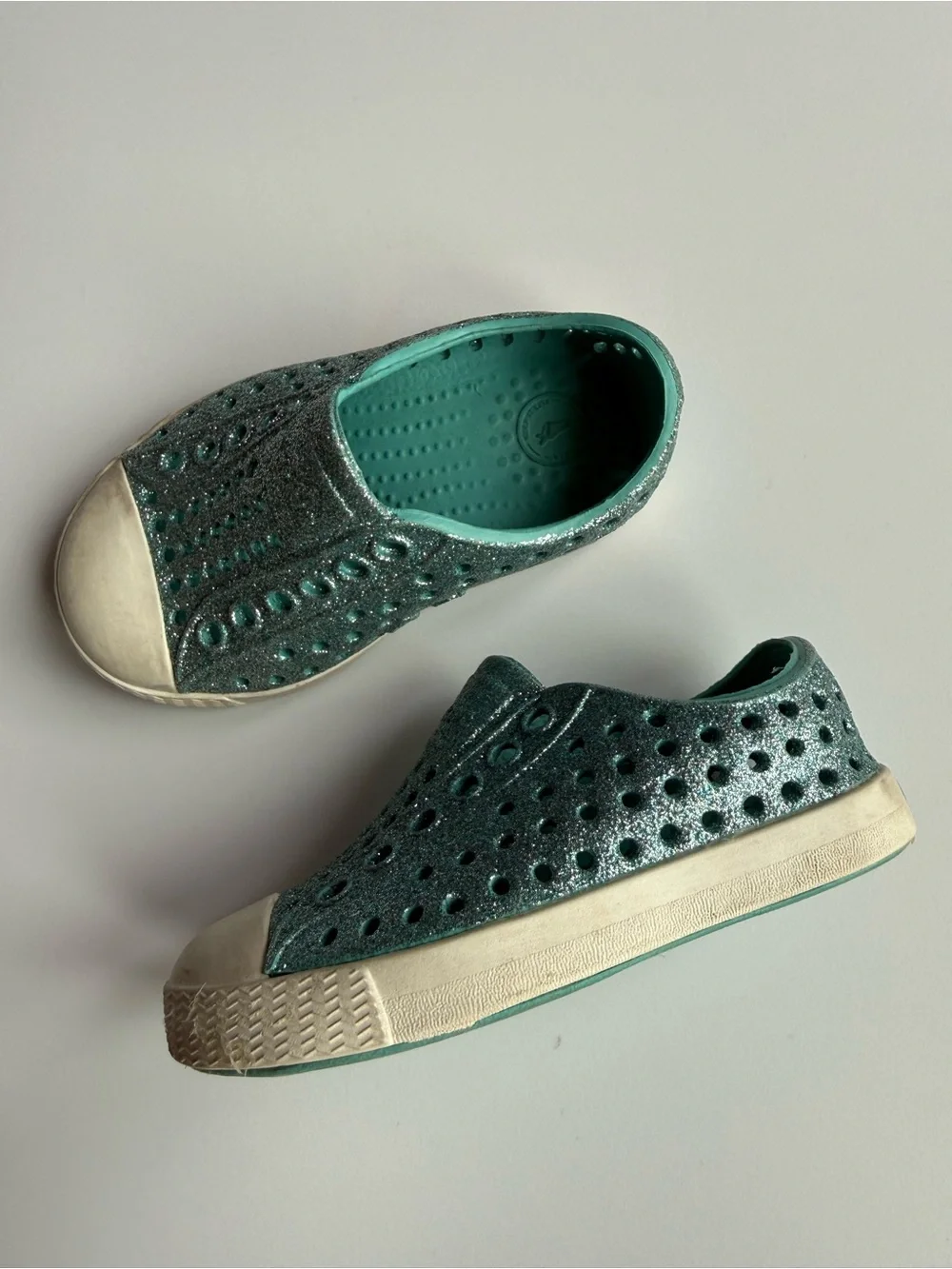 Native Toddler Metallic Teal Slip-On Sneakers C4